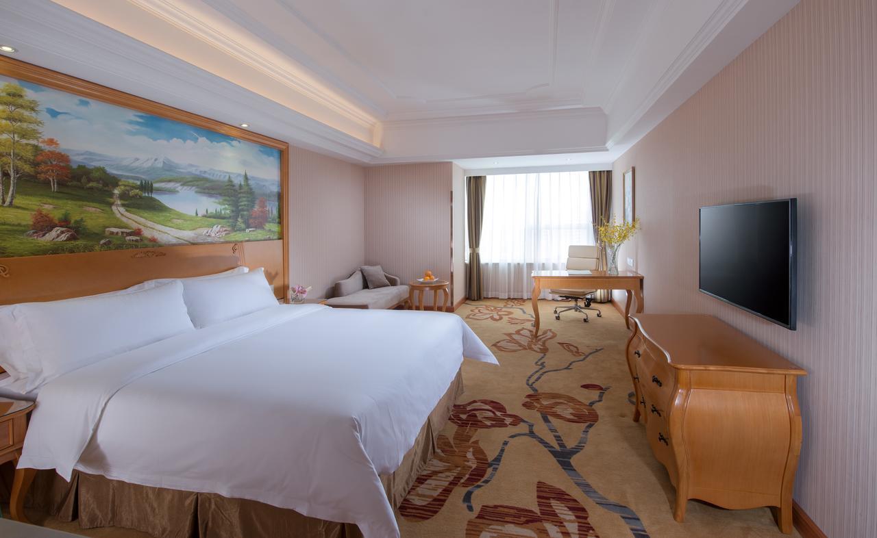 Vienna International Hotel Shanghai Hengshan Road Exteriör bild